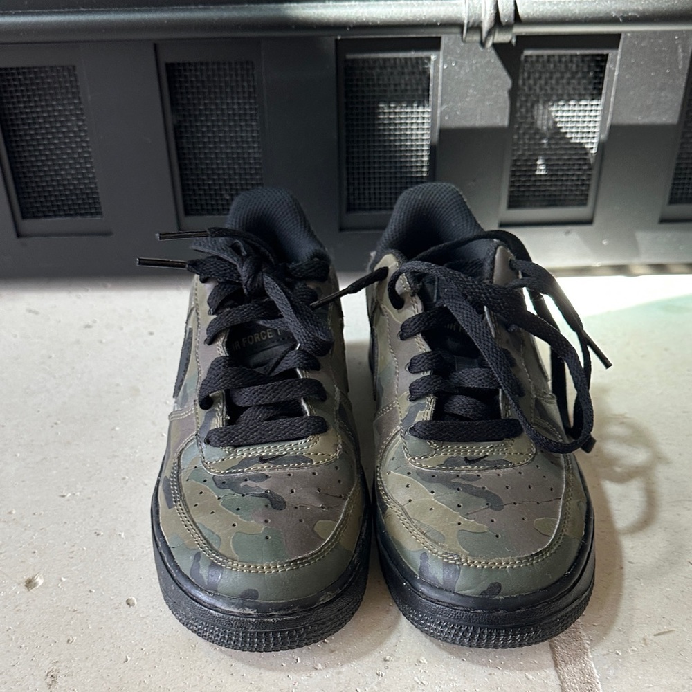 Kids Air Force 1s Camouflage Sneakers